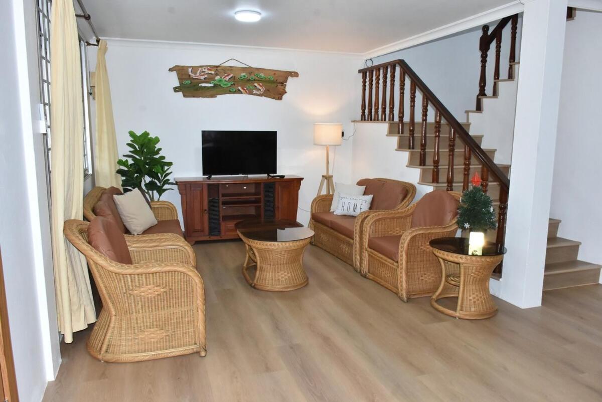 Rain Tree Homestay Bintulu Exterior foto